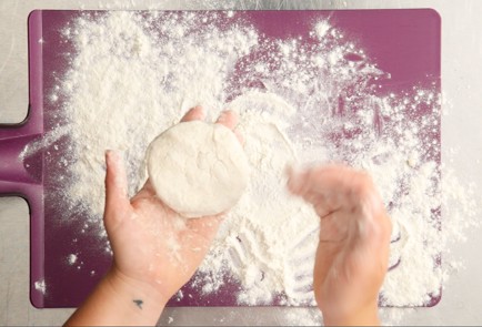 Фото шага рецепта Медальоны из щуки с маринадом из корнишонов 51221 шаг 6  