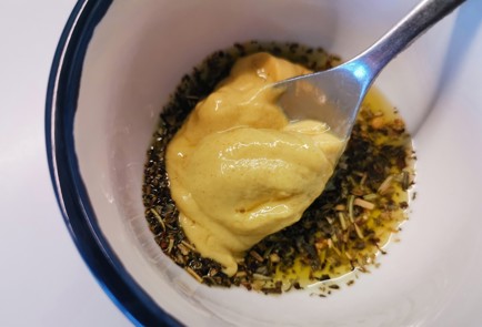 Фото шага рецепта Медальоны из говядины с французским соусом 175619 шаг 3  