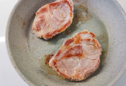 Фото шага рецепта Медальоны из свинины 190741 шаг 4  