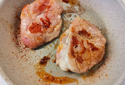 Фото шага рецепта Медальоны из свинины 190741 шаг 6  