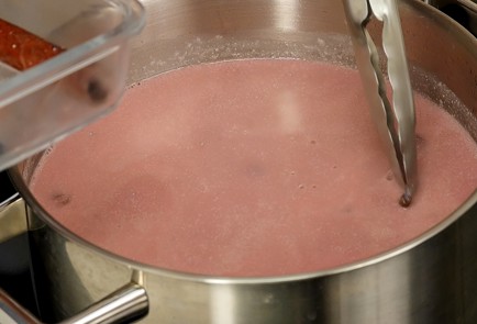 Фото шага рецепта Венгерская окрошка с вишней Чересньелевеш 93325 шаг 9  