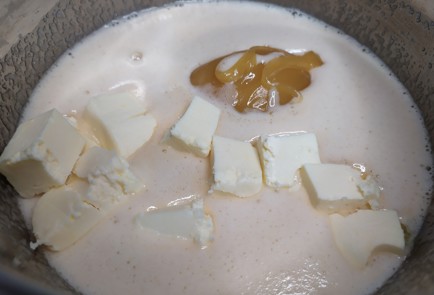 Фото шага рецепта Медовик в стиле naked cake 191184 шаг 2  