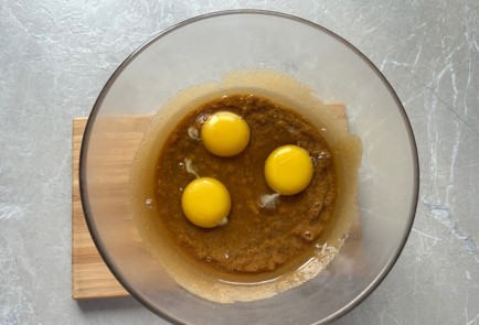 Фото шага рецепта Медовик 189764 шаг 5  