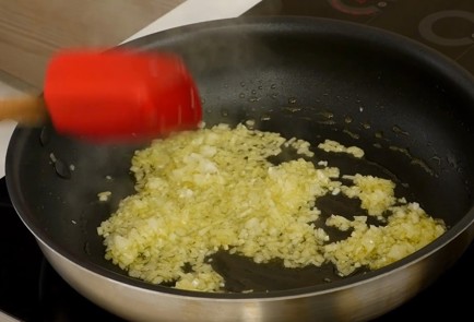 Фото шага рецепта Турецкая яичница менемен 114833 шаг 5  