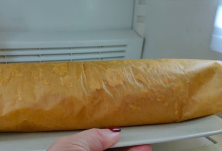 Фото шага рецепта Меренговый рулет 189285 шаг 26  