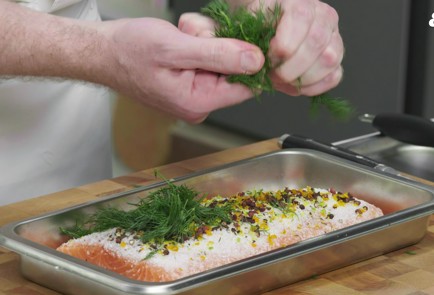 Фото шага рецепта Мимоза с лососем и яичным кремом 189343 шаг 6  