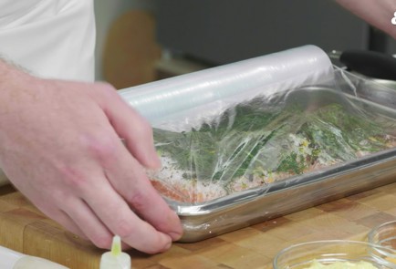 Фото шага рецепта Мимоза с лососем и яичным кремом 189343 шаг 7  