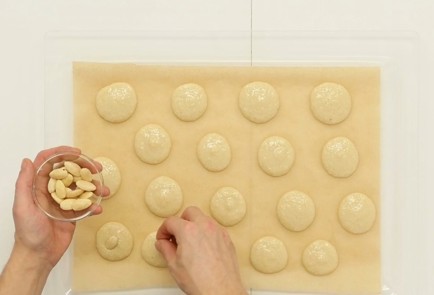 Фото шага рецепта Миндальное печенье 126283 шаг 9  