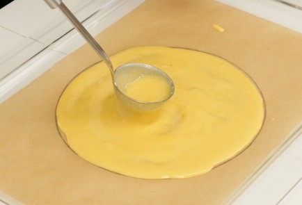 Фото шага рецепта Миндальный торт с шоколадным кремом 93112 шаг 2  