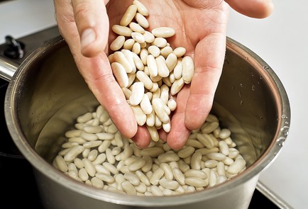 Фото шага рецепта Минестроне традиционный 20115 шаг 1  