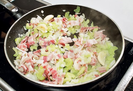 Фото шага рецепта Минестроне традиционный 20115 шаг 2  