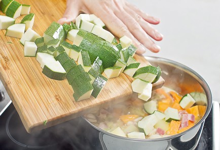 Фото шага рецепта Минестроне традиционный 20115 шаг 5  