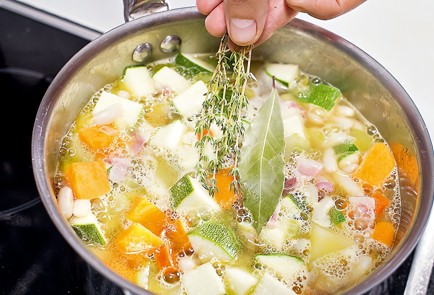 Фото шага рецепта Минестроне традиционный 20115 шаг 6  