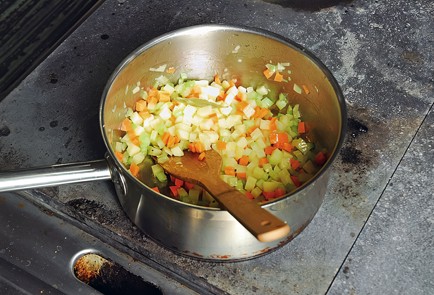 Фото шага рецепта Минестроне с дайконом и укропом 27683 шаг 3  