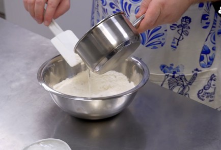 Фото шага рецепта Миничебуреки с ягненком и карри 140624 шаг 2  