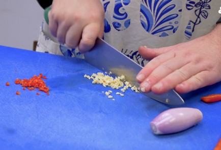 Фото шага рецепта Миничебуреки с ягненком и карри 140624 шаг 5  