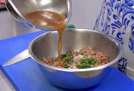 Фото шага рецепта Миничебуреки с ягненком и карри 140624 шаг 6  