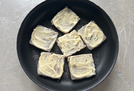 Фото шага рецепта Минтай под овощной шапкой в духовке 190266 шаг 8  