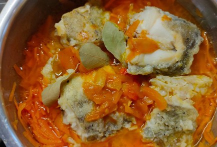 Фото шага рецепта Минтай с морковью 175632 шаг 17  