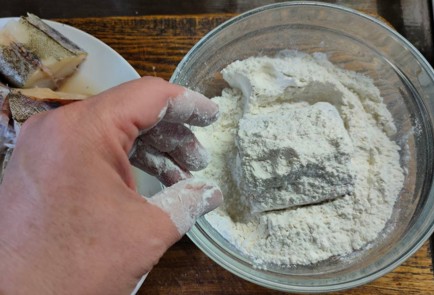 Фото шага рецепта Минтай с морковью 175632 шаг 6  