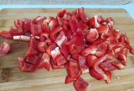 Фото шага рецепта Минтай с овощами 190326 шаг 2  