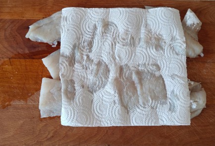 Фото шага рецепта Минтай в духовке 175765 шаг 2