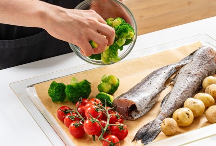 Фото шага рецепта Минтай в духовке 186379 шаг 6  