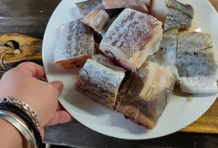 Фото шага рецепта Минтай в кляре 175631 шаг 3  