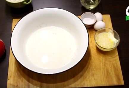 Фото шага рецепта Мягкие плюшки с сахаром 47485 шаг 1  