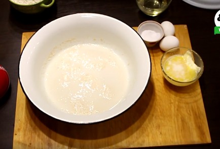 Фото шага рецепта Мягкие плюшки с сахаром 47485 шаг 2  