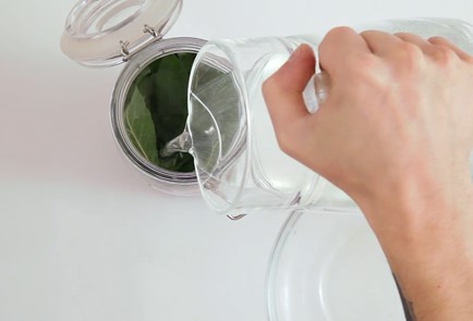 Фото шага рецепта Моченые сливы 80644 шаг 2