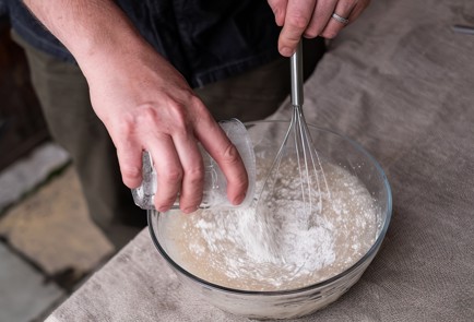 Фото шага рецепта Моченые яблоки с вишневыми листьями 138701 шаг 4