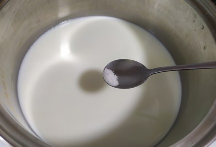 Фото шага рецепта Молочный кисель 190407 шаг 3  