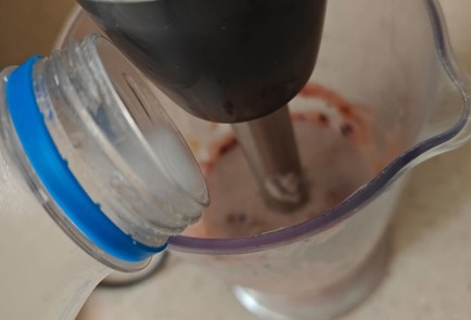 Фото шага рецепта Молочный коктейль в домашних условиях 189900 шаг 9  