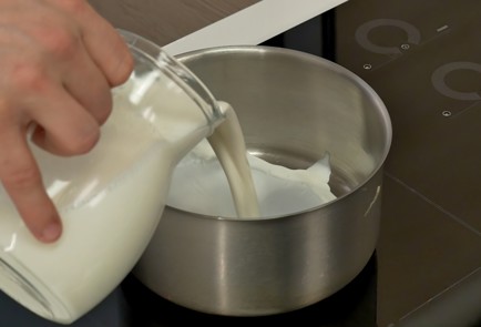 Фото шага рецепта Молочный суп с вермишелью 33905 шаг 1  