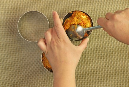 Фото шага рецепта Морковная халва 57047 шаг 2  