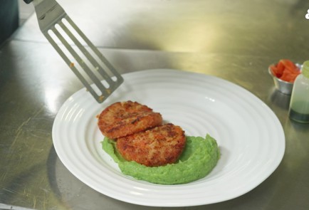 Фото шага рецепта Морковные котлеты 152146 шаг 8  