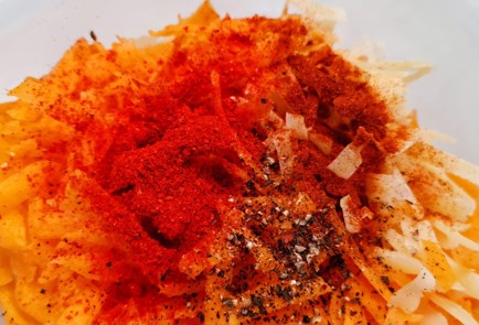 Фото шага рецепта Морковные лепешки 174449 шаг 3