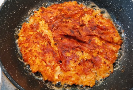 Фото шага рецепта Морковные лепешки 174449 шаг 9