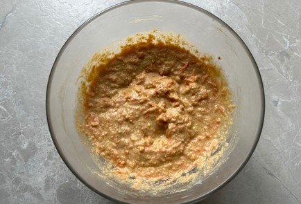 Фото шага рецепта Морковные маффины 190260 шаг 8