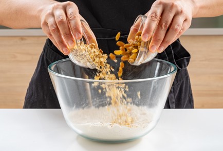 Фото шага рецепта Морковные оладьи на десерт 186488 шаг 5  