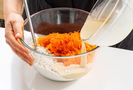 Фото шага рецепта Морковные оладьи на десерт 186488 шаг 8  