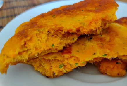 Фото шага рецепта Морковные оладьи на рисовой муке 189832 шаг 13  