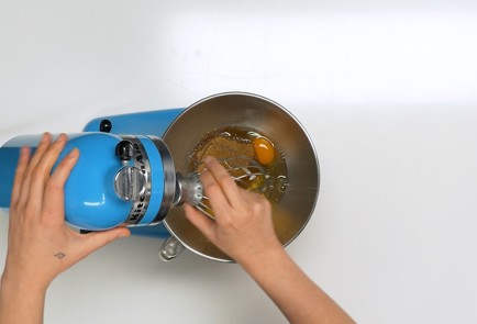 Фото шага рецепта Морковный торт 140265 шаг 5  