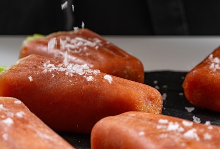 Фото шага рецепта Мороженое на палочке Кровавая Мэри popsicle 186535 шаг 9  