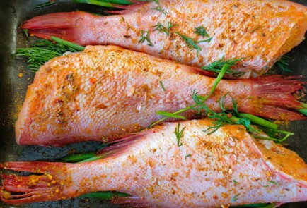 Фото шага рецепта Морской окунь в духовке 189705 шаг 7  