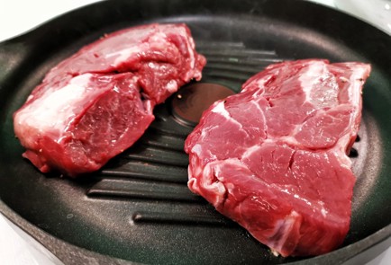 Фото шага рецепта Мраморная говядина с розмарином 140310 шаг 5  