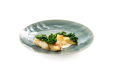 Фото шага рецепта Мурманская треска с хумусом из корнеплодов 188913 шаг 15  