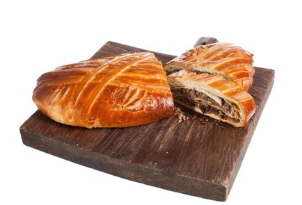 Фото шага рецепта Мясная кулебяка с грибами и гречкой 137116 шаг 11  