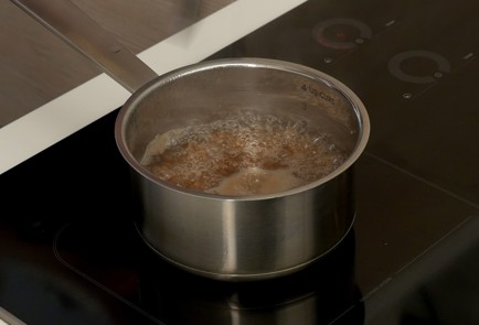 Фото шага рецепта Мясная кулебяка с грибами и гречкой 137116 шаг 6  